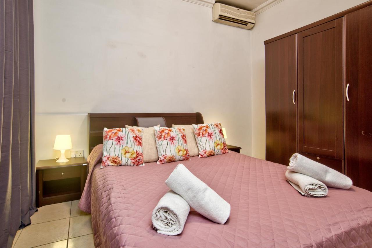 Morina Court - St Julians Seaside Bliss Apartments And Penthouse By Shortletsmalta San Giuliano Esterno foto