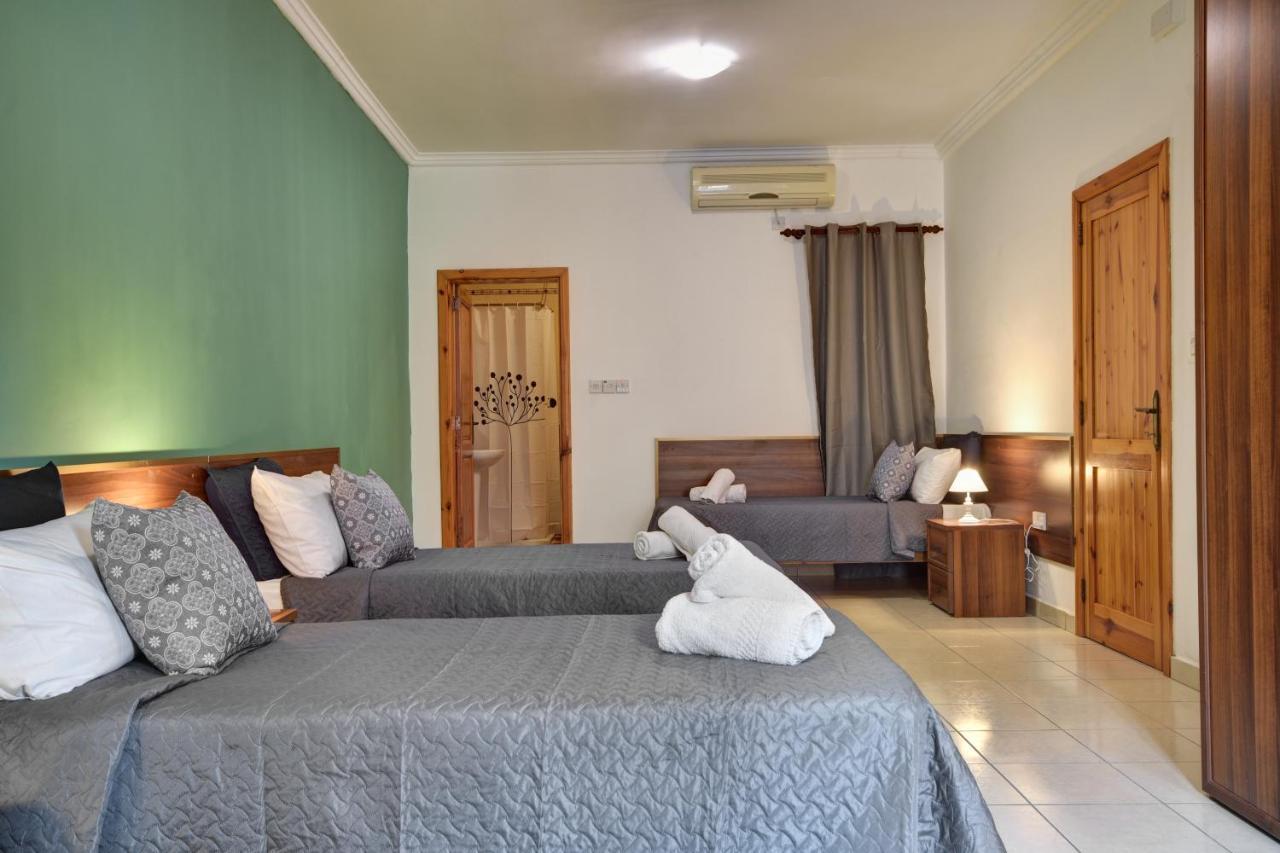 Morina Court - St Julians Seaside Bliss Apartments And Penthouse By Shortletsmalta San Giuliano Esterno foto
