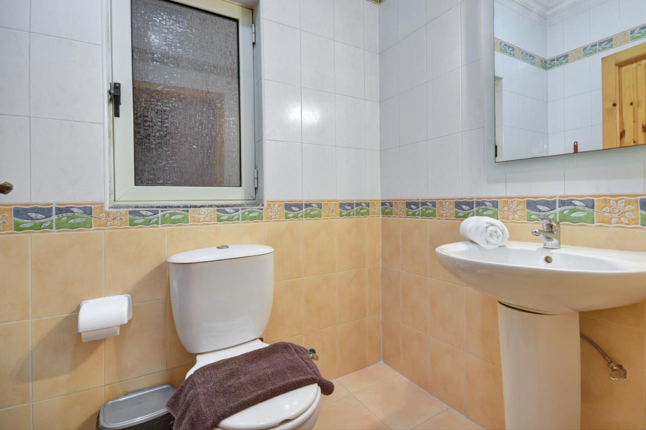 Morina Court - St Julians Seaside Bliss Apartments And Penthouse By Shortletsmalta San Giuliano Esterno foto