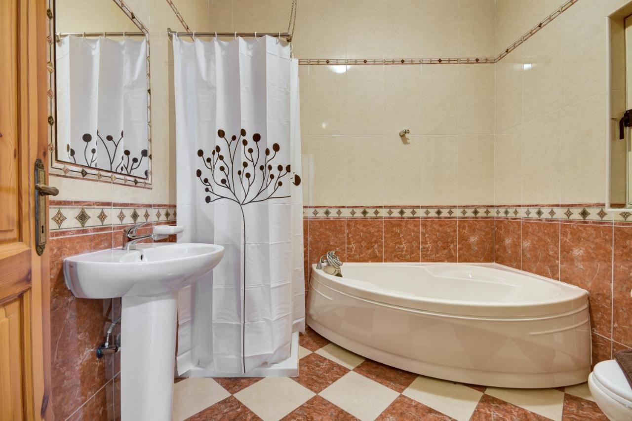 Morina Court - St Julians Seaside Bliss Apartments And Penthouse By Shortletsmalta San Giuliano Esterno foto
