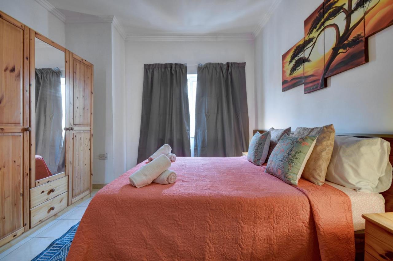 Morina Court - St Julians Seaside Bliss Apartments And Penthouse By Shortletsmalta San Giuliano Esterno foto